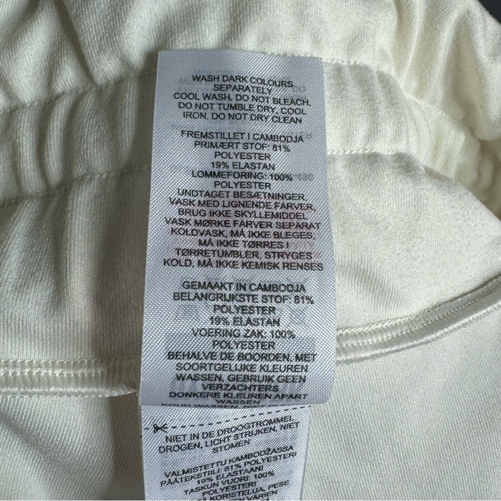 Gym Shark Whitney Simmons Ivory Tapered Athletic
Sweats Stretch Womens SZ. M - Picture 15 of 15